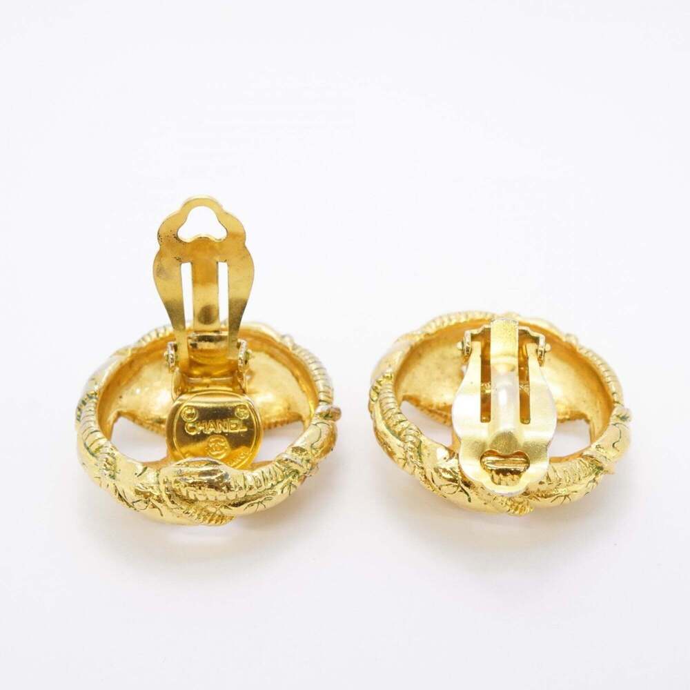 CHANEL Authentic Green Logo Earrings - Picture 3 of 8